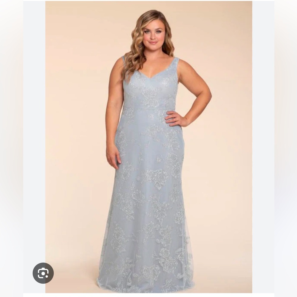 Brand New Hayley Paige Occasions sequin sparkle caviar gown